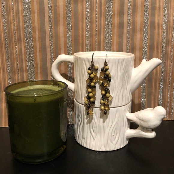 Bohemian Olive dangle earrings - Picture 3 of 3